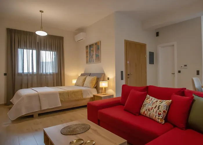 Element Suites - Red - Apt 1Bd - Kalambaka